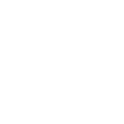 山东头等传媒发展有限公司总经理路宗波（左）与淄博盛仁电子商务有限公司董事长盛夏握手庆祝签约。--郑洵-摄