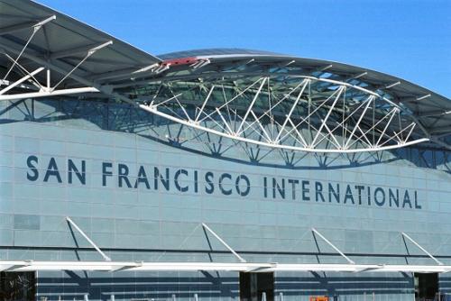 半年三次险情！旧金山国际机场飞机降落险撞机