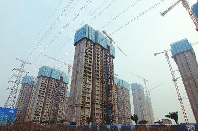 济南吴家堡安置房首栋楼封顶,预计明年6月交付使用