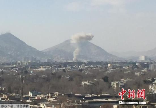 阿富汗首都喀布尔发生爆炸 发出巨响浓烟直冲云霄