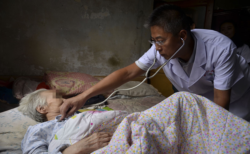 每天上演生命时速 这组院前急救人照片感动德州