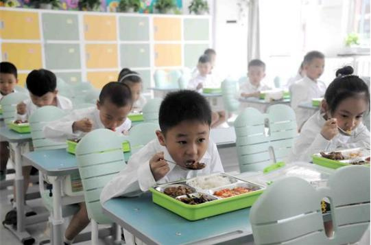 解决午餐问题，济南今年新建50处学生集中就餐场所