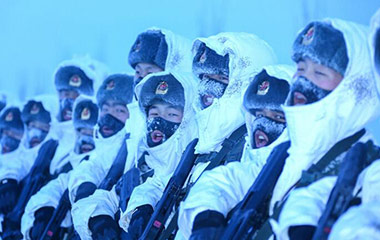零下30摄氏度！中国人民子弟兵在冰天雪地里这样训练