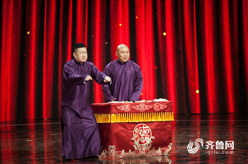 张鹤伦