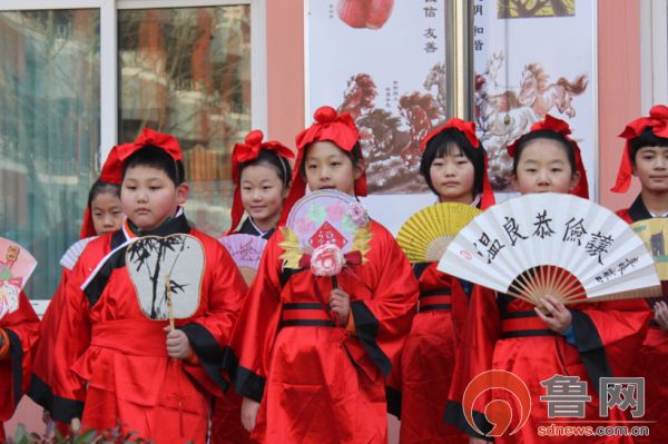 济南中小学让年俗、经典争主角 传统文化驻心间