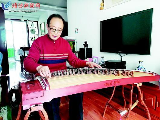 潍坊六旬老人巧手制古筝为爱好 为古筝找“知音”