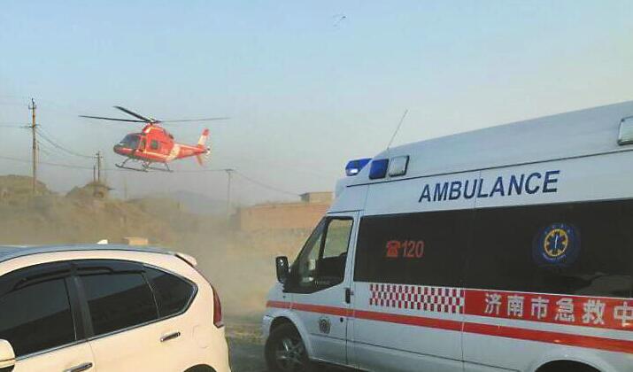 北京小女孩被困章丘玉泉山附近5天 直升机空中120急速救援