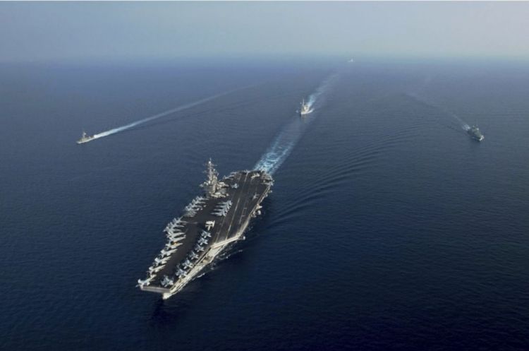 美国航母又来南海嘚瑟:“我们看到中国船舰在我们四周!”