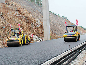 龙青高速预计提前两月通车 潍莱高铁平度段开工