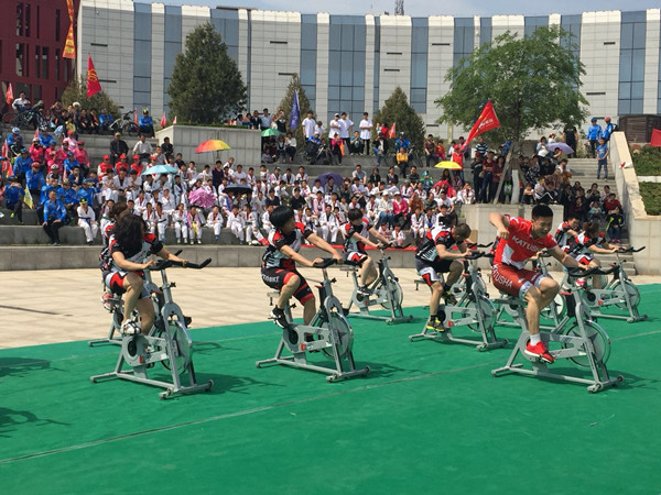 济南市第八届全民健身运动会广场健身舞大赛圆满结束