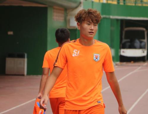 16岁身高1米91,本赛季中超最年轻球员在预备