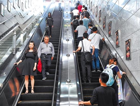 广州地铁：出于安全考虑 不再提倡“左行右立”