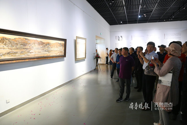 贾新光160幅作品亮相“故园天香艺术文献展”