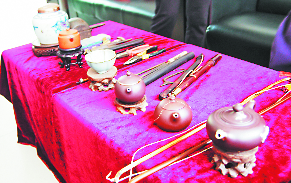 淄川男子“独门绝技”让瓷器重生 相传始于宋代