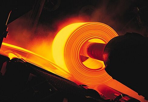 人民日报问诊钢铁行业:产能去不少,钢铁产量咋又增了？