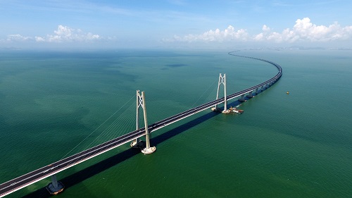 美媒：港珠澳大桥堪称非凡壮举 展现中国不断增强雄心
