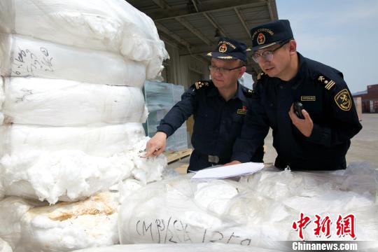 大连海关查获禁止进口固体废物27.8吨