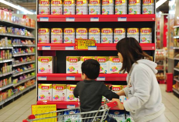 奶粉都被中国代购抢光？英媒：澳超市要把奶粉“锁”进柜台