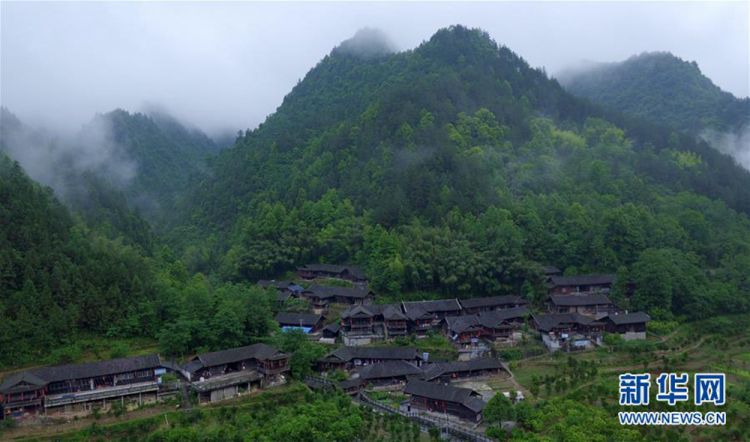 湖北施恩:走进“没有围墙的博物馆”