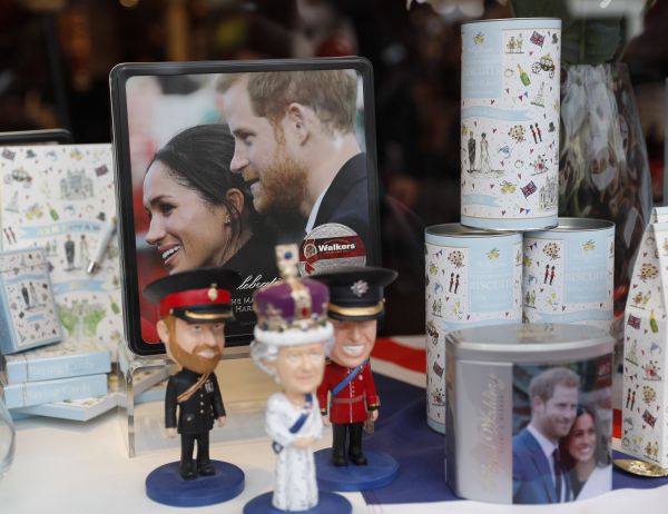 哈里王子迎来大婚盛典 将有10万游客见证幸福时刻