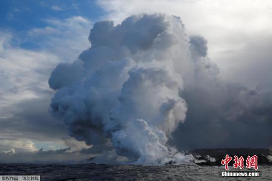 夏威夷基拉韦厄火山持续喷发 地质学家警告新风险