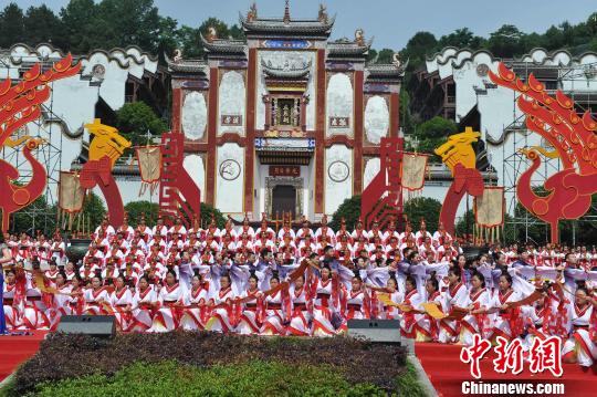 屈原故里端午文化节6月举行 两岸龙舟队将竞渡三峡