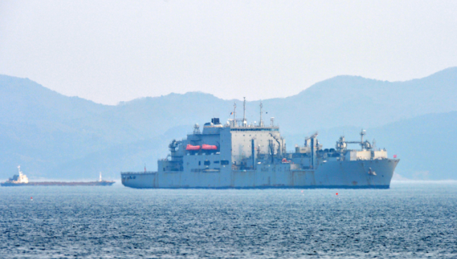 韩国海军训练1人失踪 10艘舰艇彻夜搜寻仍无踪迹