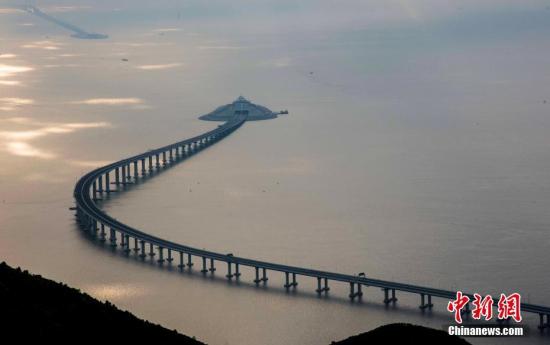 经港珠澳大桥口岸入出香港的内地商务车辆指标将恢复申请