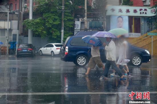 北京市气象台发布暴雨蓝色预警 请注意防范次生灾害