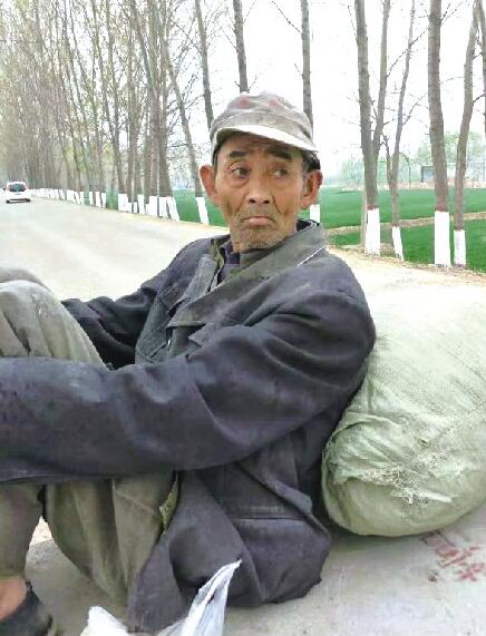 聊城人刘洪太收留聋哑老人近10年 帮他寻亲未果