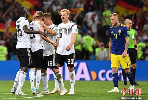 德国两名足协官员在球队逆转瑞典后挑衅对手被罚款