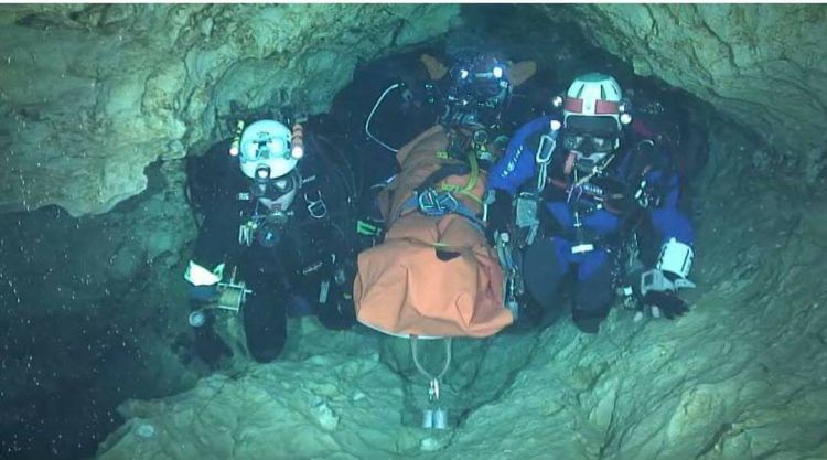 洞穴救援现场！泰国4名足球队队员已被营救