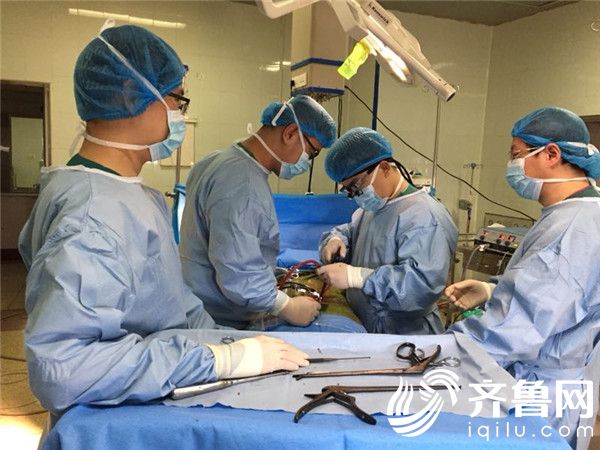 烟台山医院成功为重症腰椎管狭窄患者实施微创手术