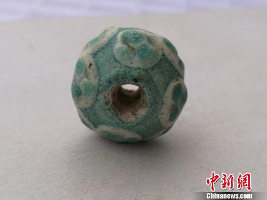 考古表明成都出土战国时期玻璃珠为中国先民自制