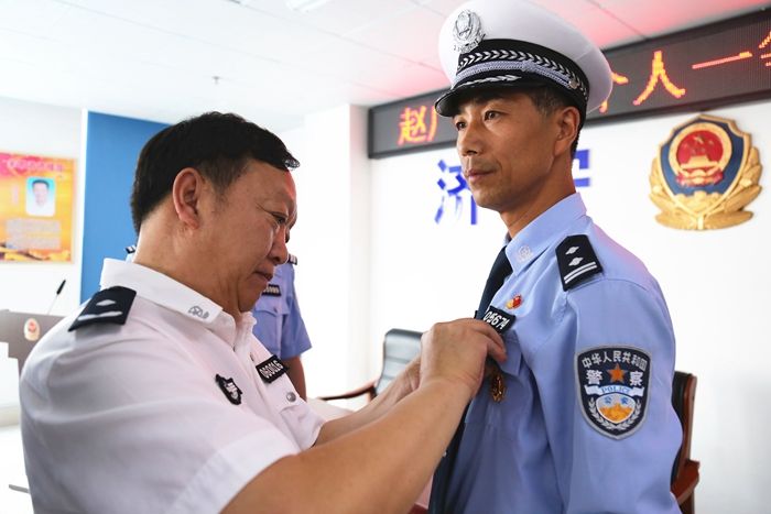 “济宁最美警察”赵广国被公安部授予个人一等功