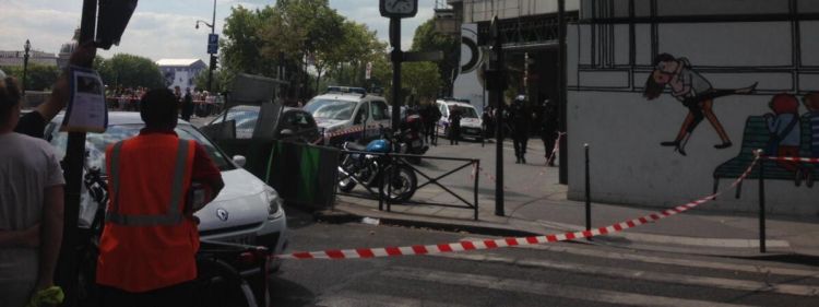 巴黎名表店被抢 警方“掘地三尺”未捕获嫌疑人