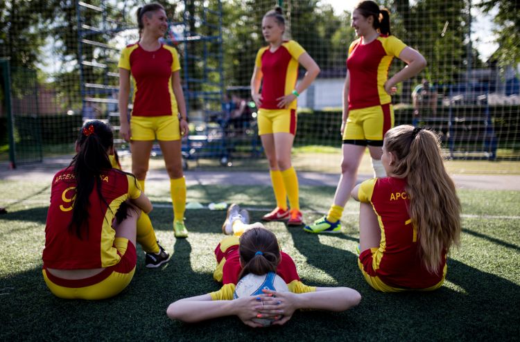 俄罗斯女足仍在承受社会偏见，职业球员只有200人