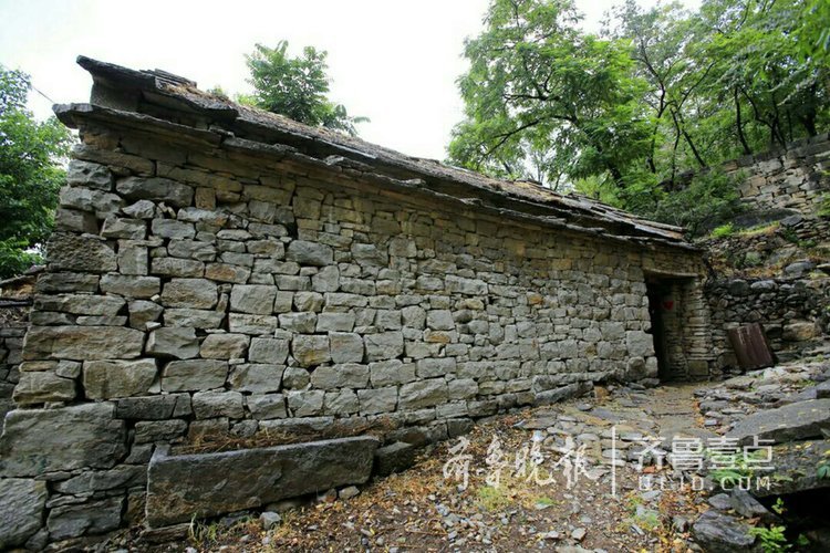 济南古村落没口村，600年历史的石头房