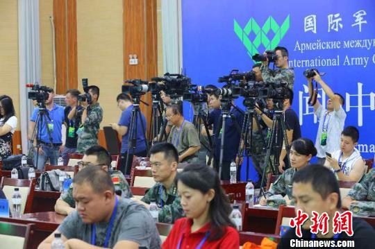 10国参赛代表团指挥官亮相新疆赛区为中方各项准备工作点赞