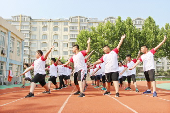 淄博中小学超体重学生健康夏令营开营