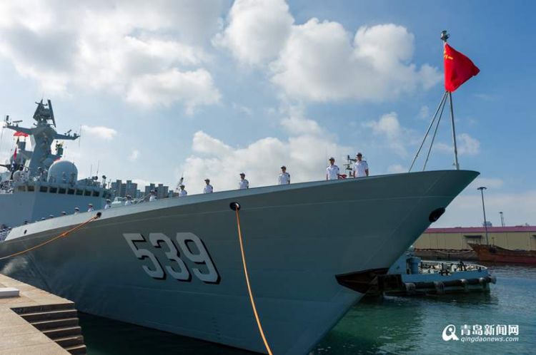 第三十批护航编队从青岛起航 赴亚丁湾执行护航任务