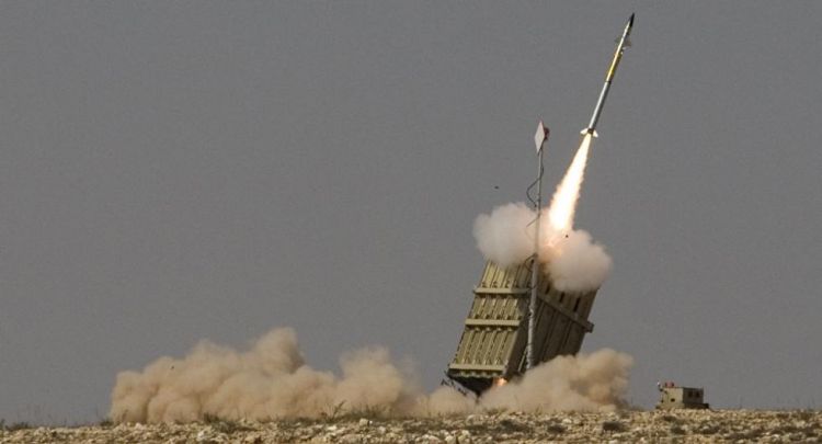 哈马斯5小时内向以色列投70枚火箭弹 以军报复