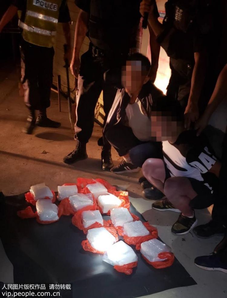 云南怒江警方破获一起特大武装运输毒品案 缴获毒品24千克