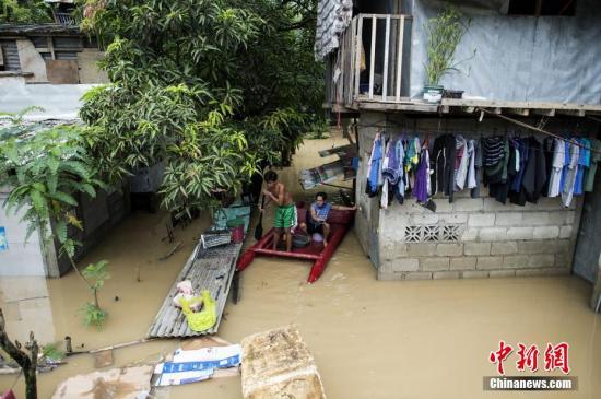 菲律宾豪雨成灾 首都及周边地区5万多人被迫疏散
