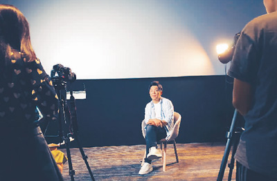 黄渤:做导演和做演员很不同 我是有电影理想的