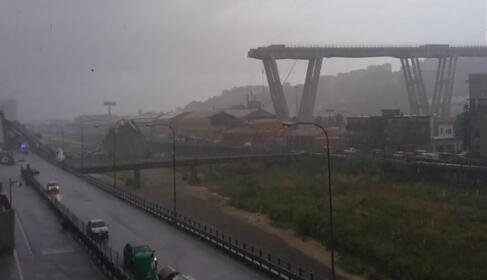 意大利大桥垮塌致35死 政府公布原因：维护不足