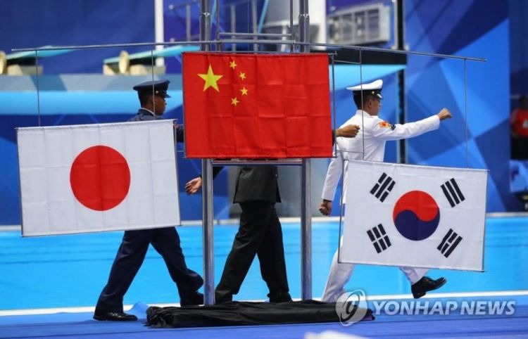 韩媒：印尼亚运会颁奖仪式 太极旗挂反了！