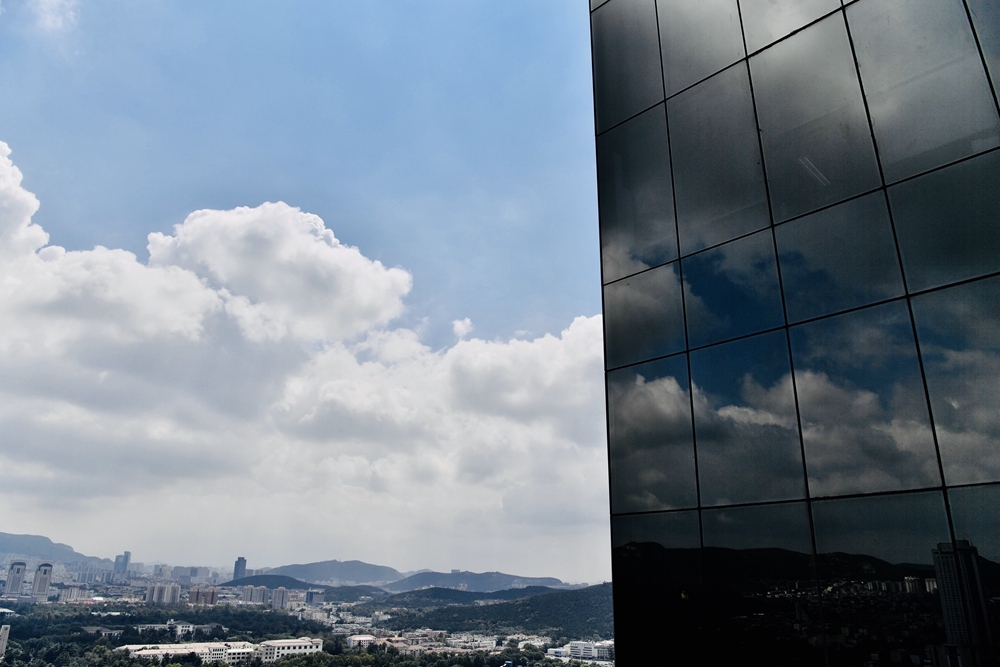 台风远去又见蓝天白云 济南迎来暴雨后晴好天气