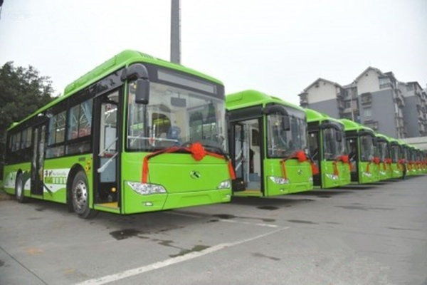 低碳又环保 新能源车成为枣庄市公交运输主力