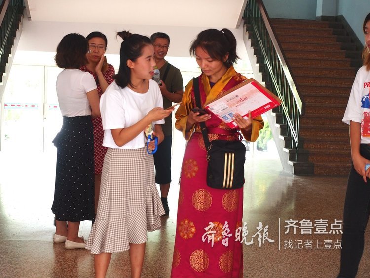 西藏女孩小卓玛，山东师大报到上学了！